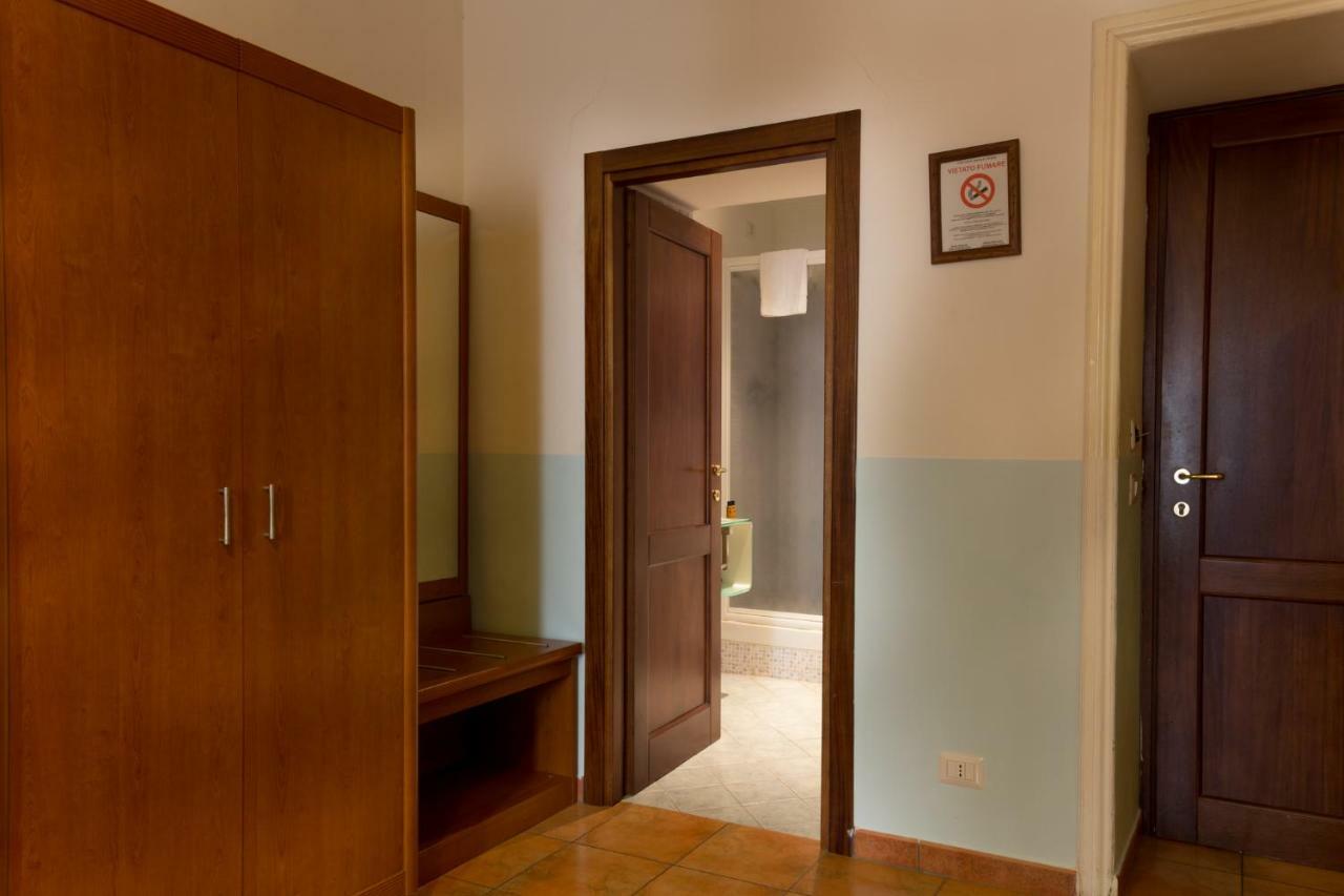 Few Steps From St Peter Bed & Breakfast Екстериор снимка