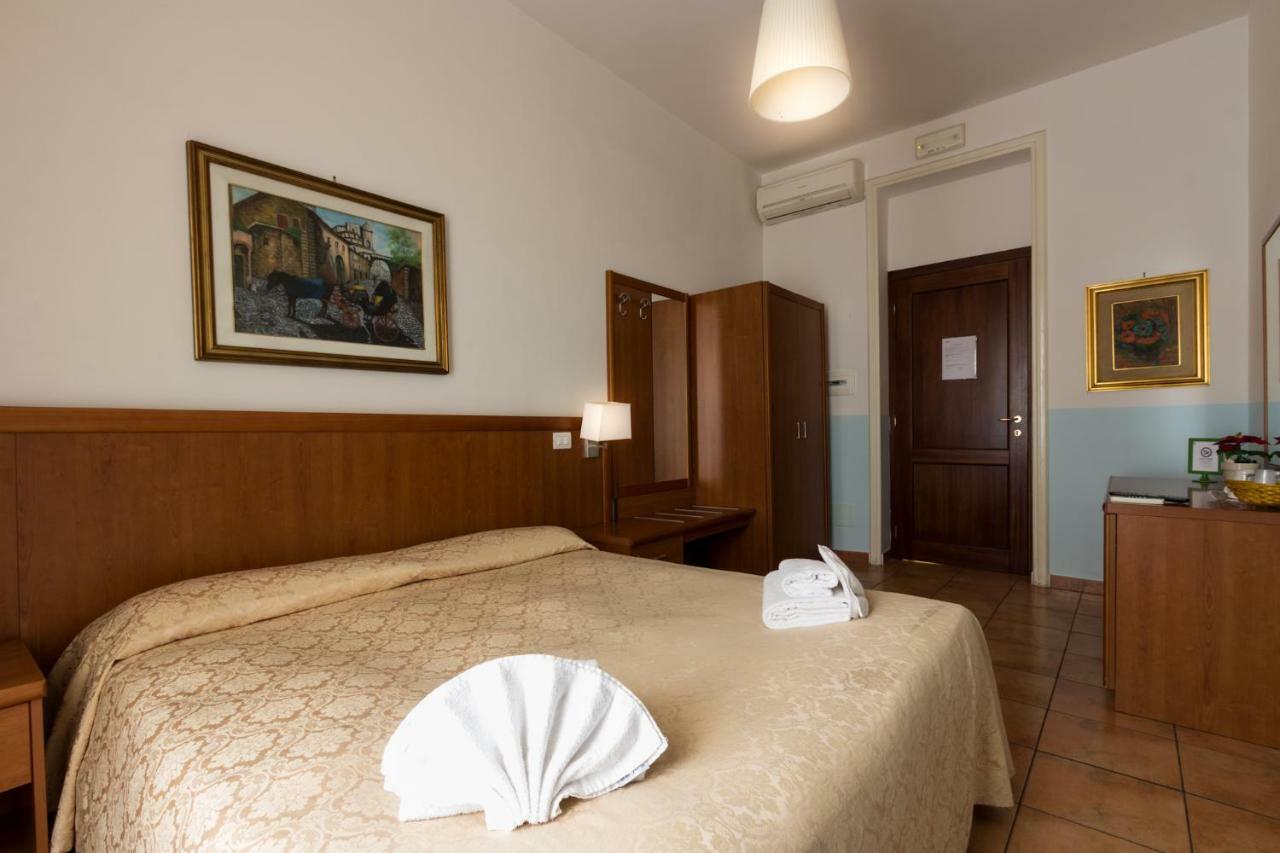 Few Steps From St Peter Bed & Breakfast Екстериор снимка